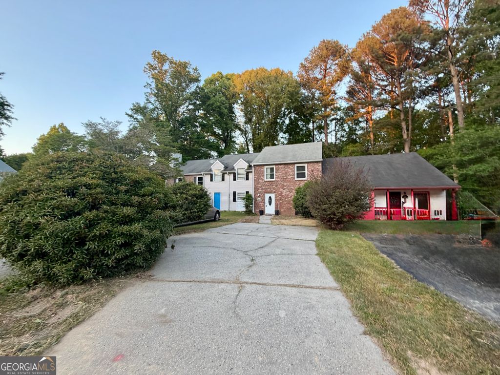 Photo of 397 Patrick Henry Court, Riverdale, GA 30274 (MLS # 10756456)