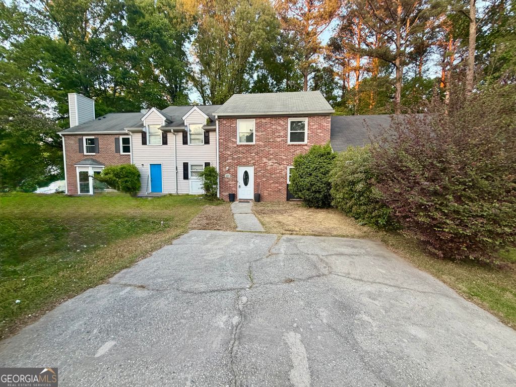 Photo of 397 Patrick Henry Court, Riverdale, GA 30274 (MLS # 10756456)