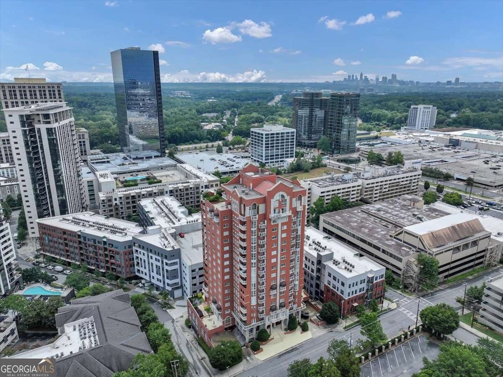 Photo of 3435 Kingsboro Road NE #1301, Atlanta, GA 30326 (MLS # 10823902)