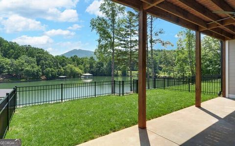 A home in Hiawassee