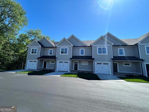 A home in Hiawassee