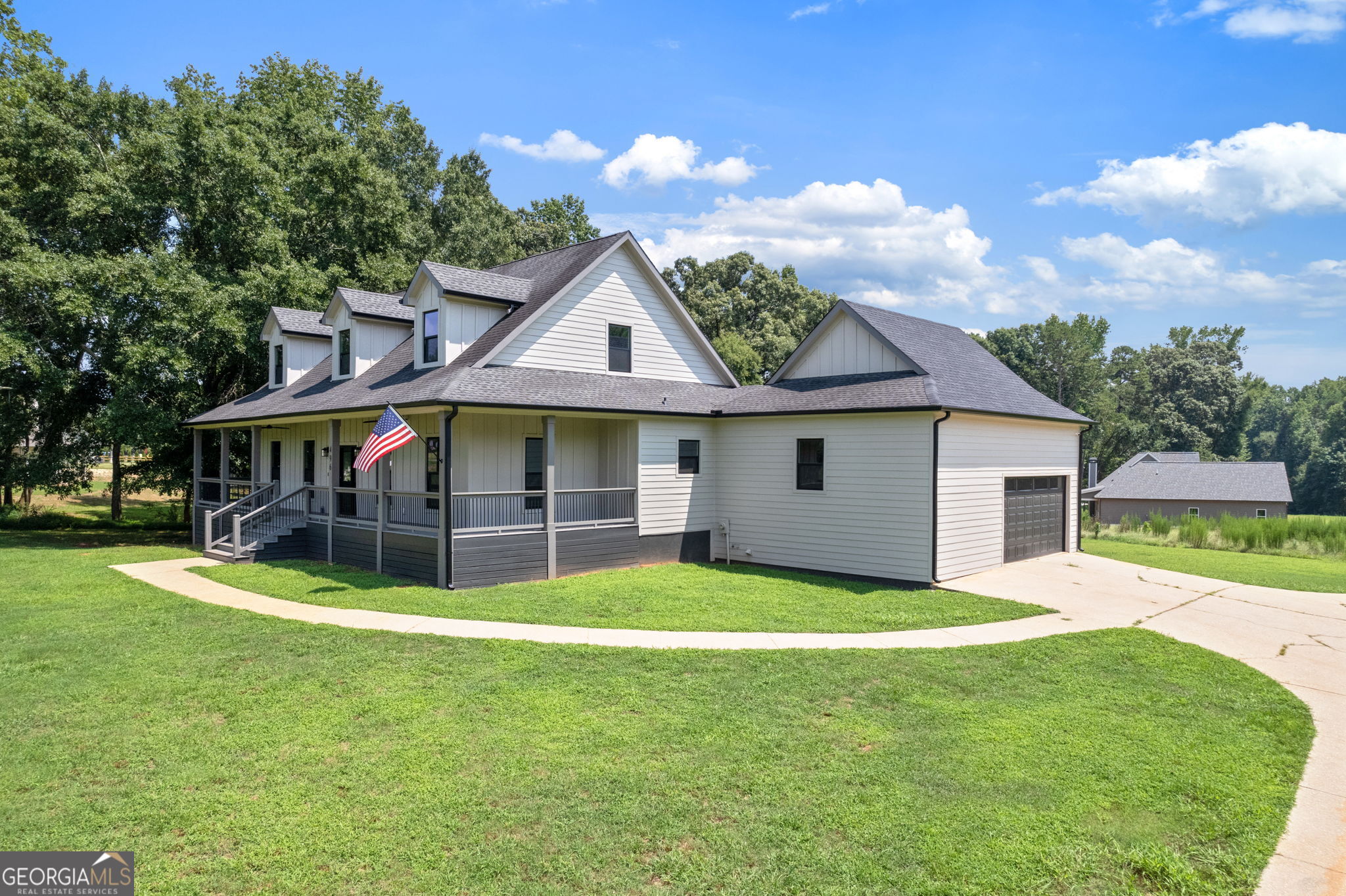 496 Davis RD