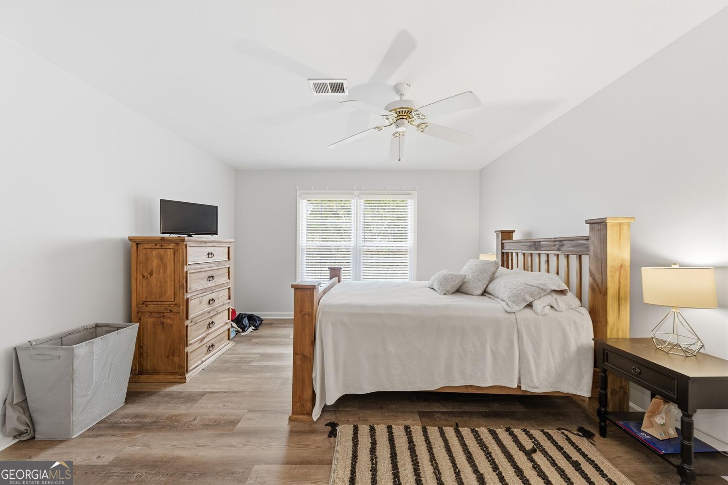 CANNON GATE CONDOS - Residential