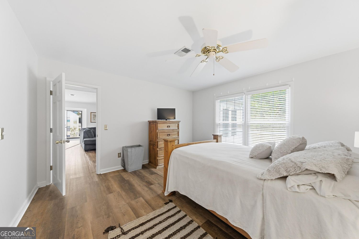 CANNON GATE CONDOS - Residential