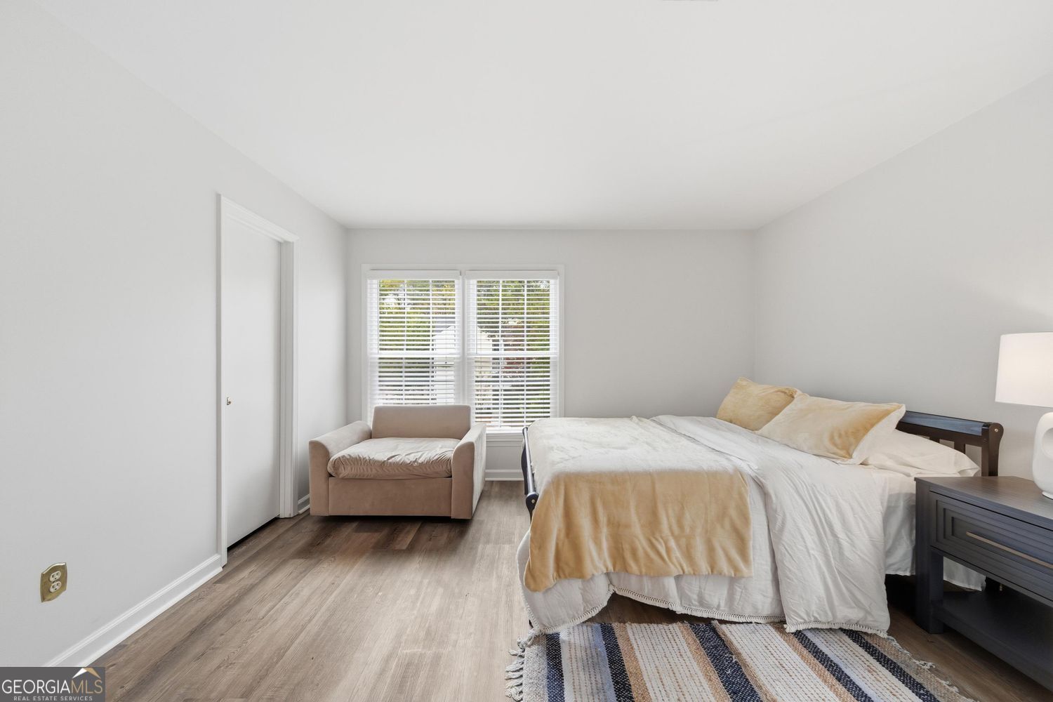 CANNON GATE CONDOS - Residential