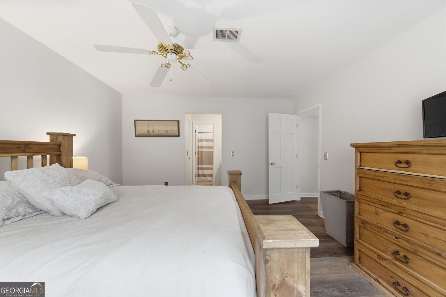 CANNON GATE CONDOS - Residential