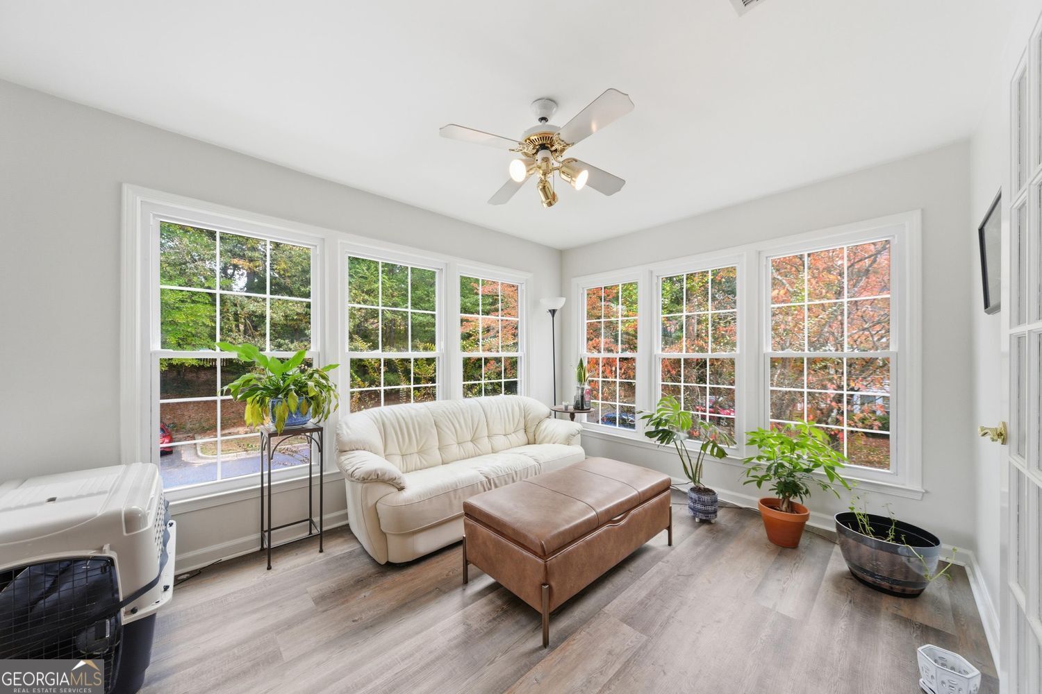 CANNON GATE CONDOS - Residential