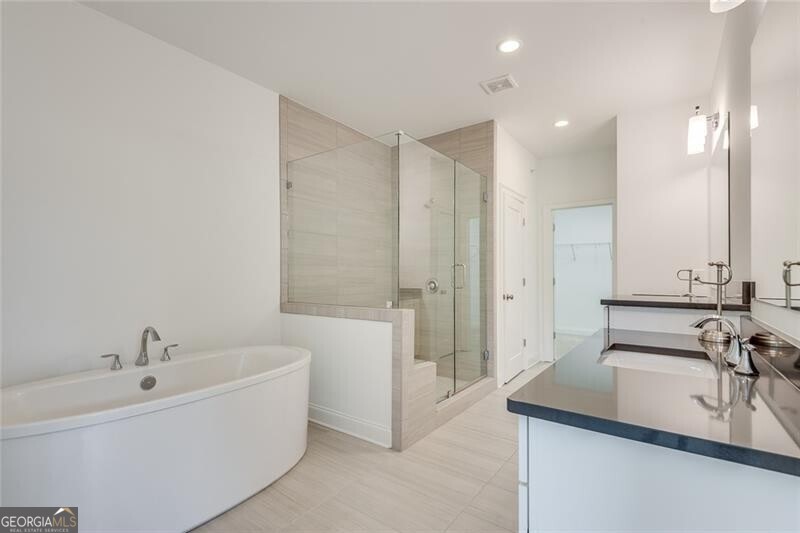 Alpharetta, Georgia 30009, United States, 4 Bedrooms Bedrooms, ,4 BathroomsBathrooms,Residential,Active,95399