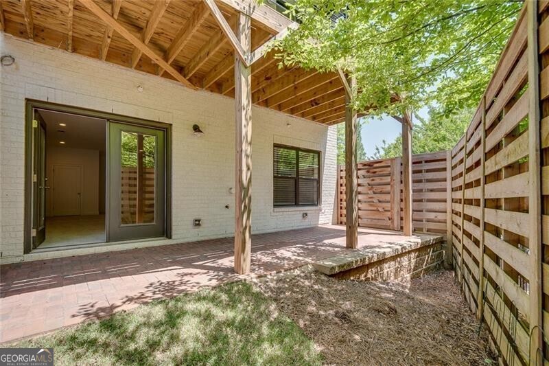 Alpharetta, Georgia 30009, United States, 4 Bedrooms Bedrooms, ,4 BathroomsBathrooms,Residential,Active,95399