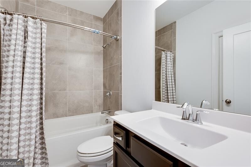 Alpharetta, Georgia 30009, United States, 4 Bedrooms Bedrooms, ,4 BathroomsBathrooms,Residential,Active,95399