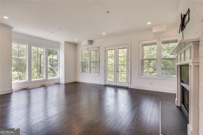 Alpharetta, Georgia 30009, United States, 4 Bedrooms Bedrooms, ,4 BathroomsBathrooms,Residential,Active,95399