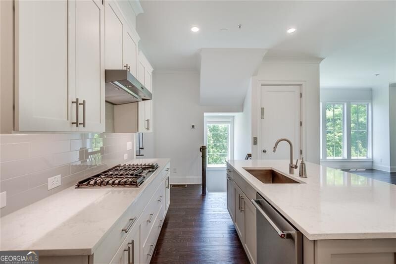 Alpharetta, Georgia 30009, United States, 4 Bedrooms Bedrooms, ,4 BathroomsBathrooms,Residential,Active,95399