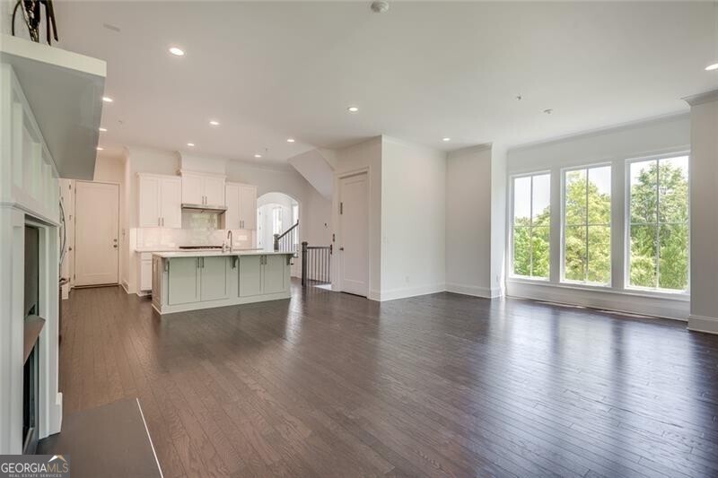 Alpharetta, Georgia 30009, United States, 4 Bedrooms Bedrooms, ,4 BathroomsBathrooms,Residential,Active,95399