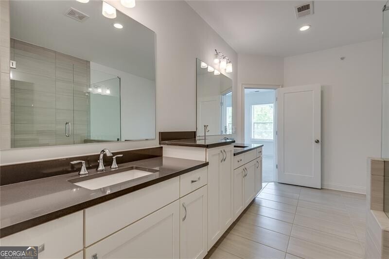 Alpharetta, Georgia 30009, United States, 4 Bedrooms Bedrooms, ,4 BathroomsBathrooms,Residential,Active,95399