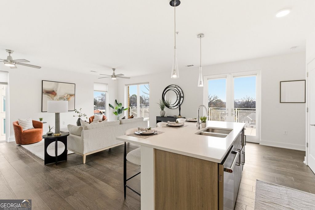 Photo of 775 Juniper Street #528, Atlanta, GA 30308 (MLS # 10705320)