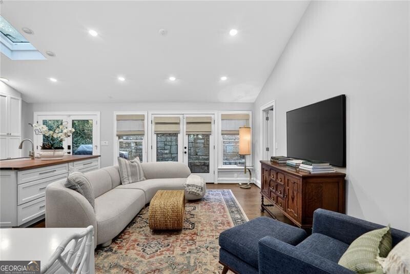 60 Montgomery Ferry DR NE