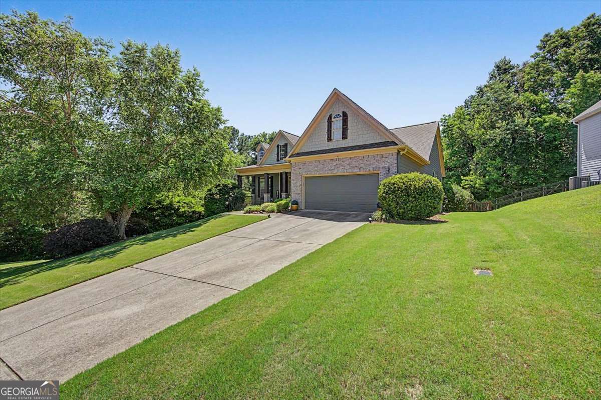 27 Roberson DR NE