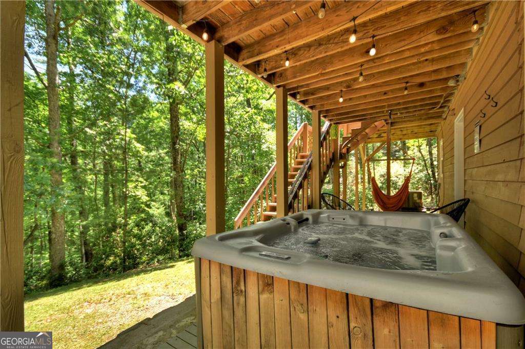 276 Pine Ridge RD