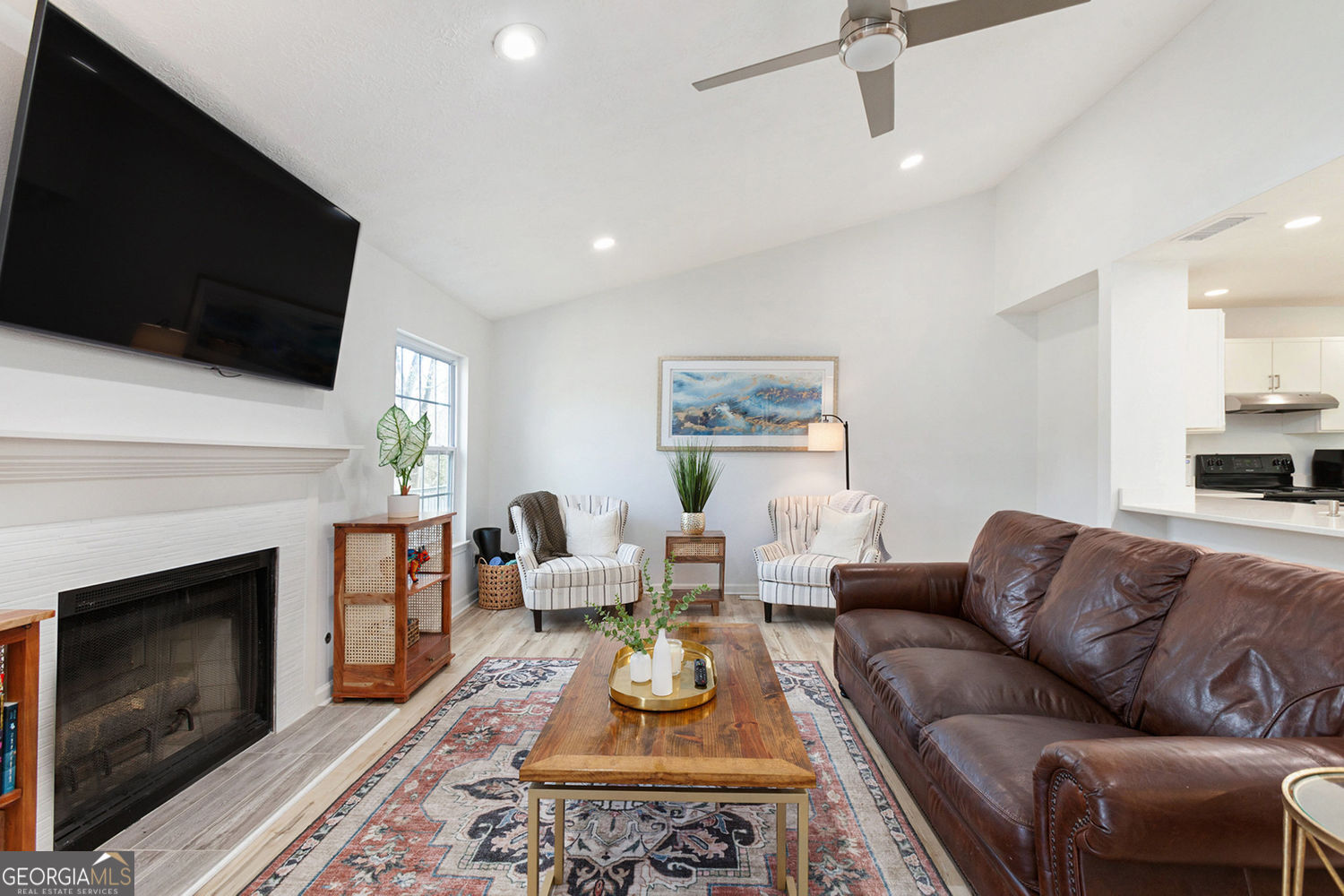 Roswell, Georgia 30076, United States, 2 Bedrooms Bedrooms, ,2 BathroomsBathrooms,Residential,Active,183631