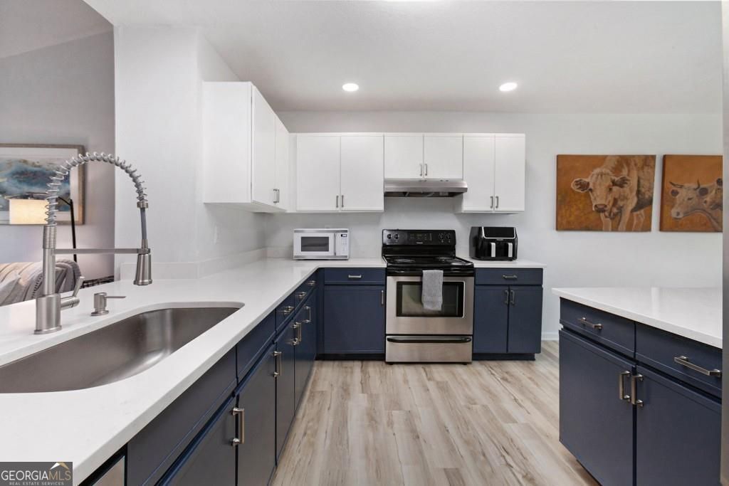 Roswell, Georgia 30076, United States, 2 Bedrooms Bedrooms, ,2 BathroomsBathrooms,Residential,Active,183631