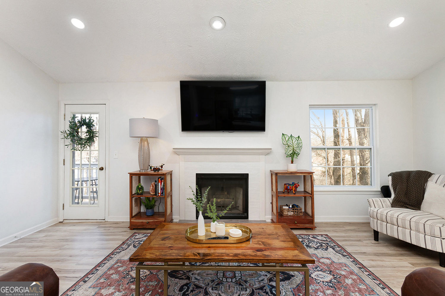 Roswell, Georgia 30076, United States, 2 Bedrooms Bedrooms, ,2 BathroomsBathrooms,Residential,Active,183631