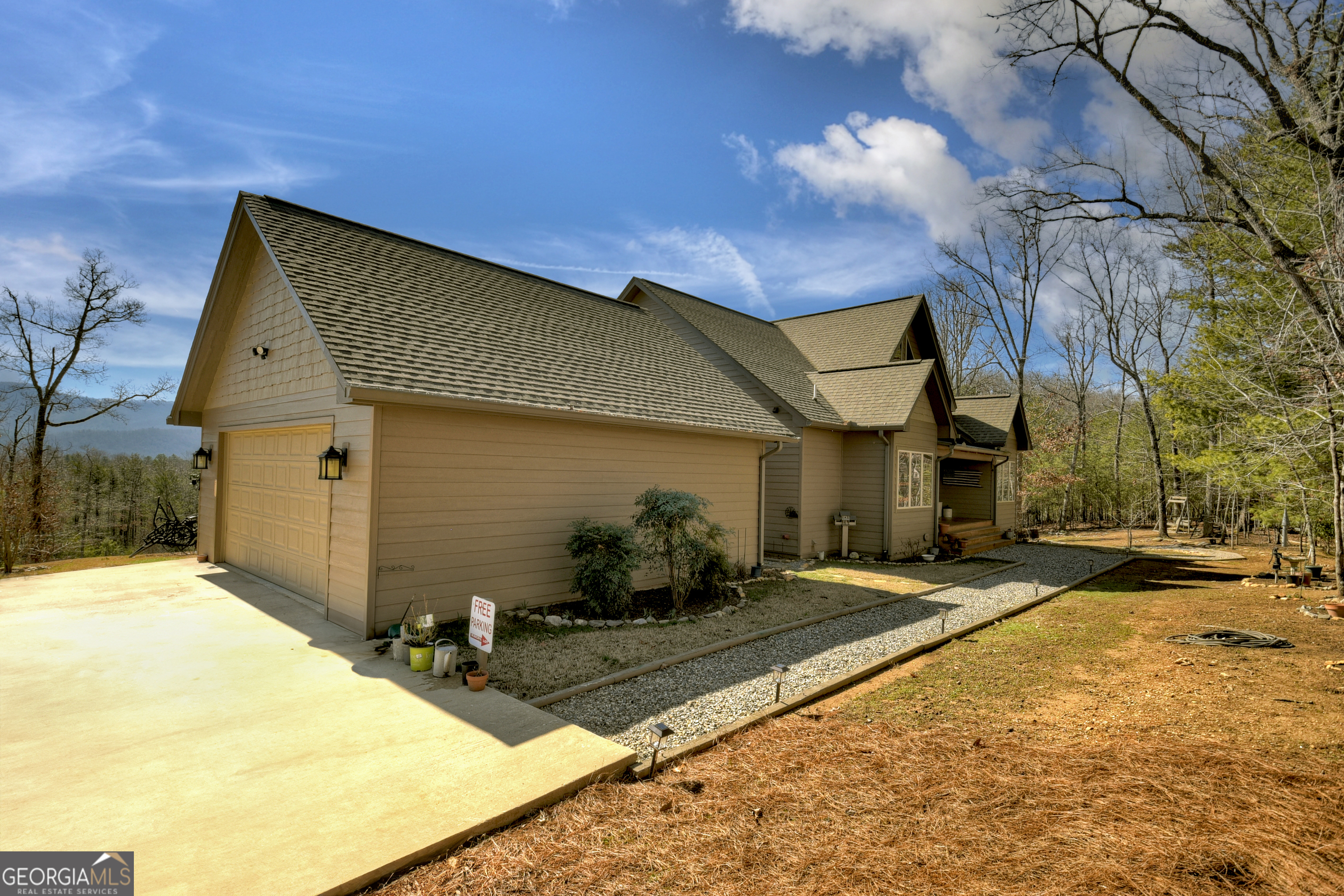 680 Ray DR