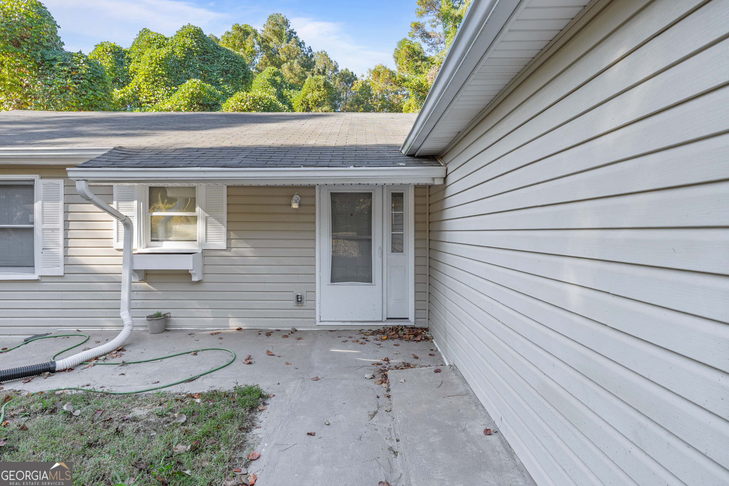 667 Alcovy forest DR