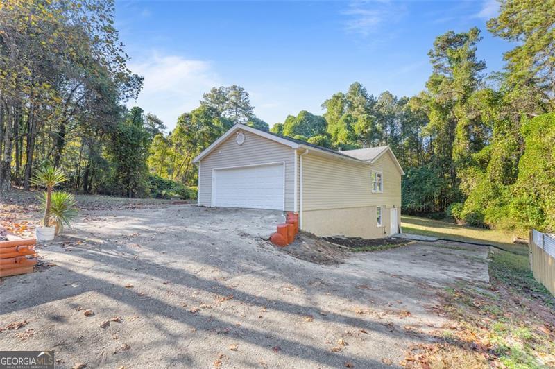 667 Alcovy forest DR