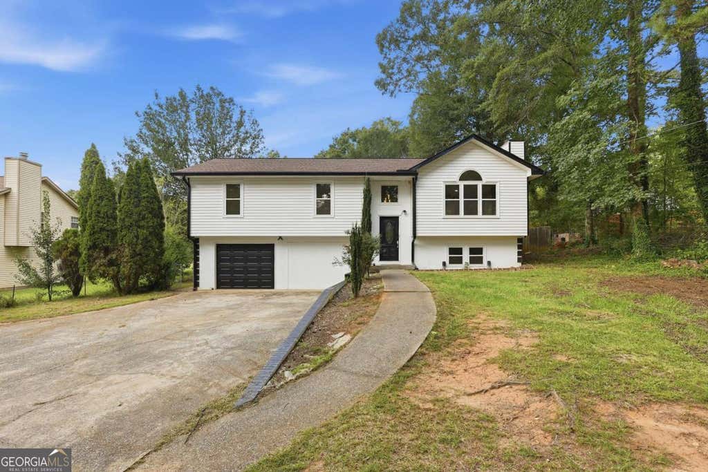 Photo of 6180 Britt Road SW, Mableton, GA 30126 (MLS # 10828680)