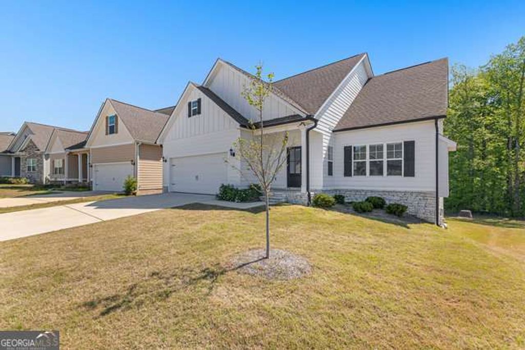 Photo of 517 Lago Court, Lagrange, GA 30241 (MLS # 10699218)