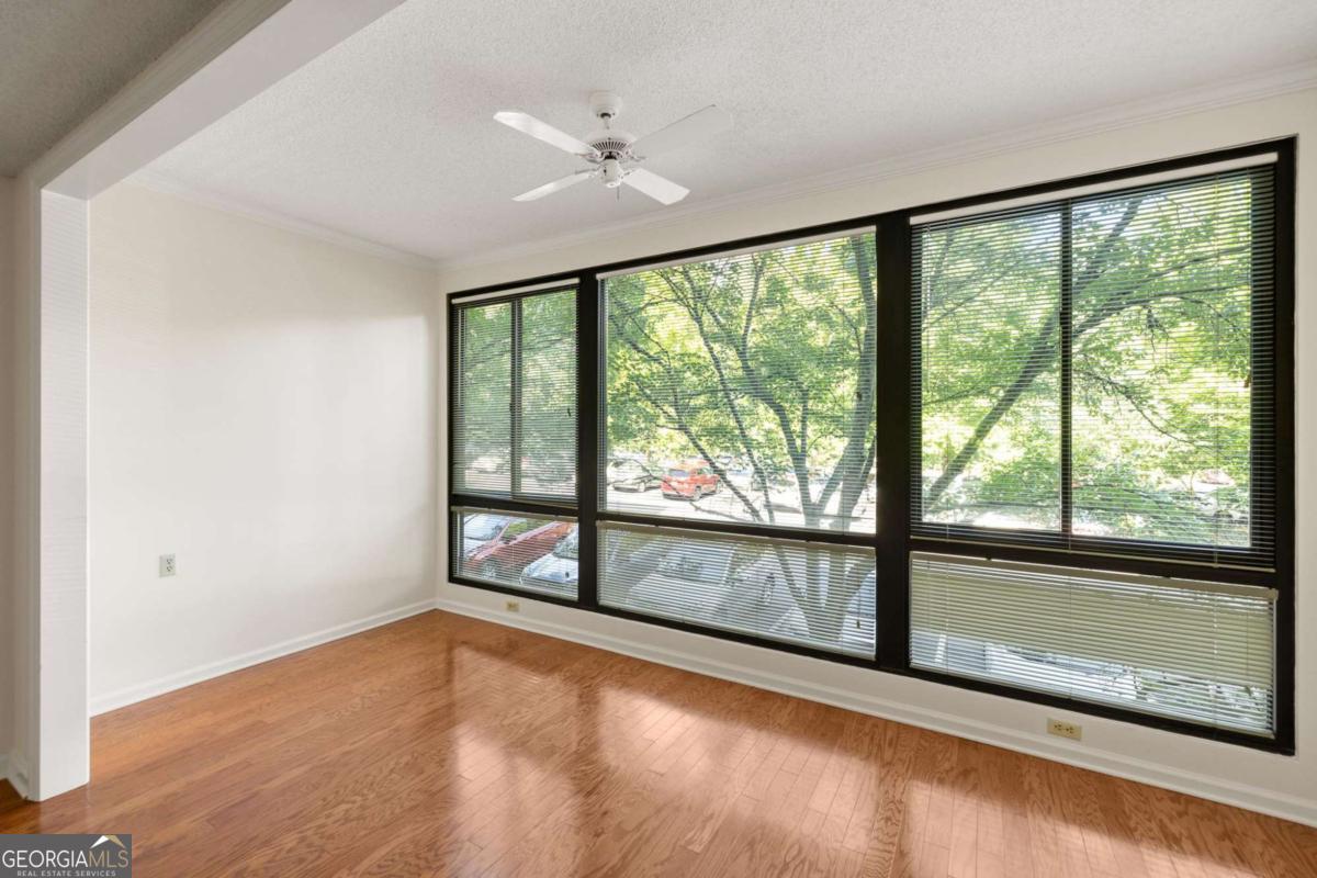 1800 Clairmont LK 216