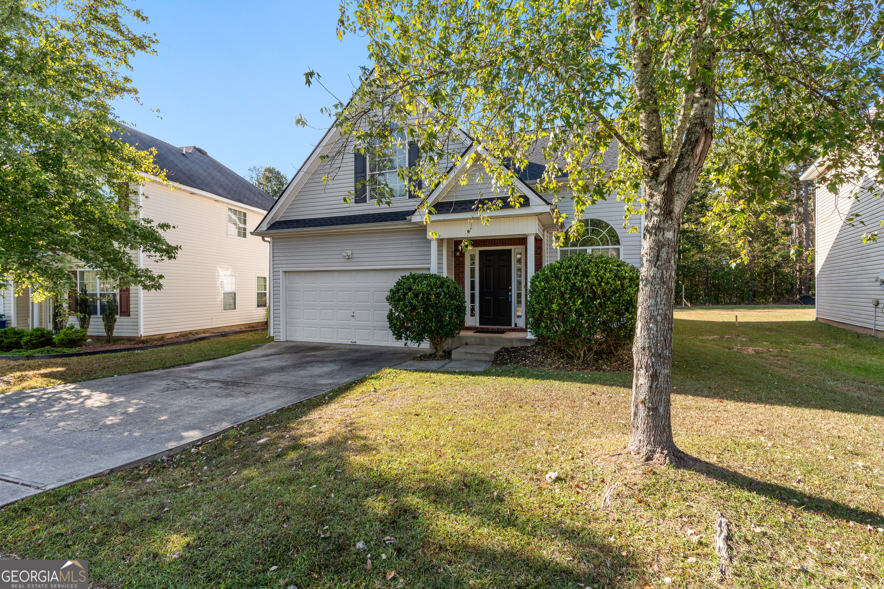 2734 South Hills