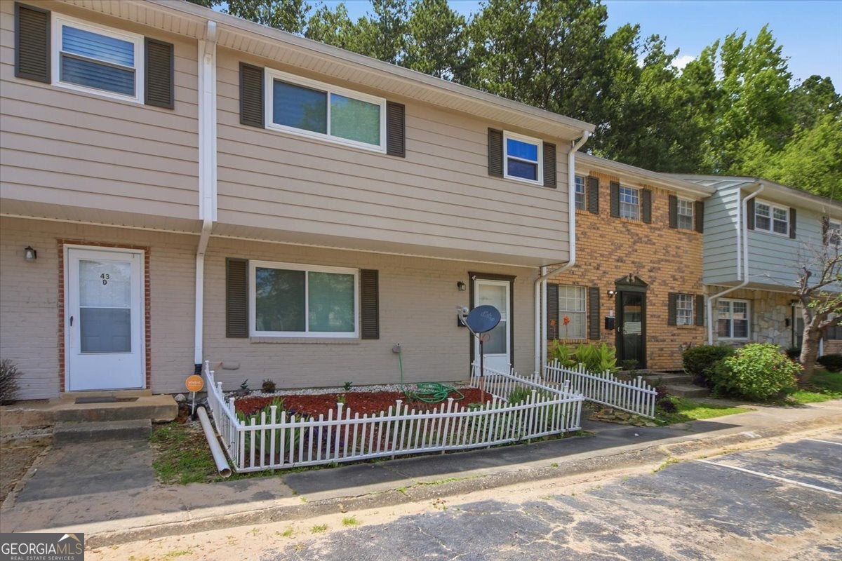 4701 Flat Shoals RD 43E