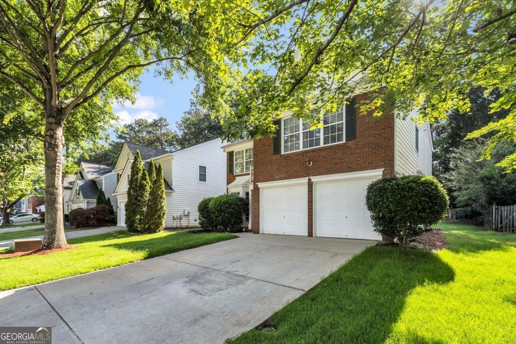 Photo of 640 Arncliffe Court, Johns Creek, GA 30005 (MLS # 10624322)