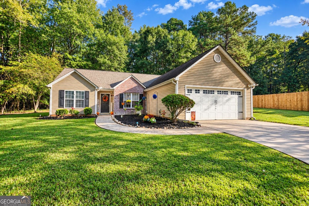Photo of 70 Alcovy Circle, Covington, GA 30014 (MLS # 10874287)