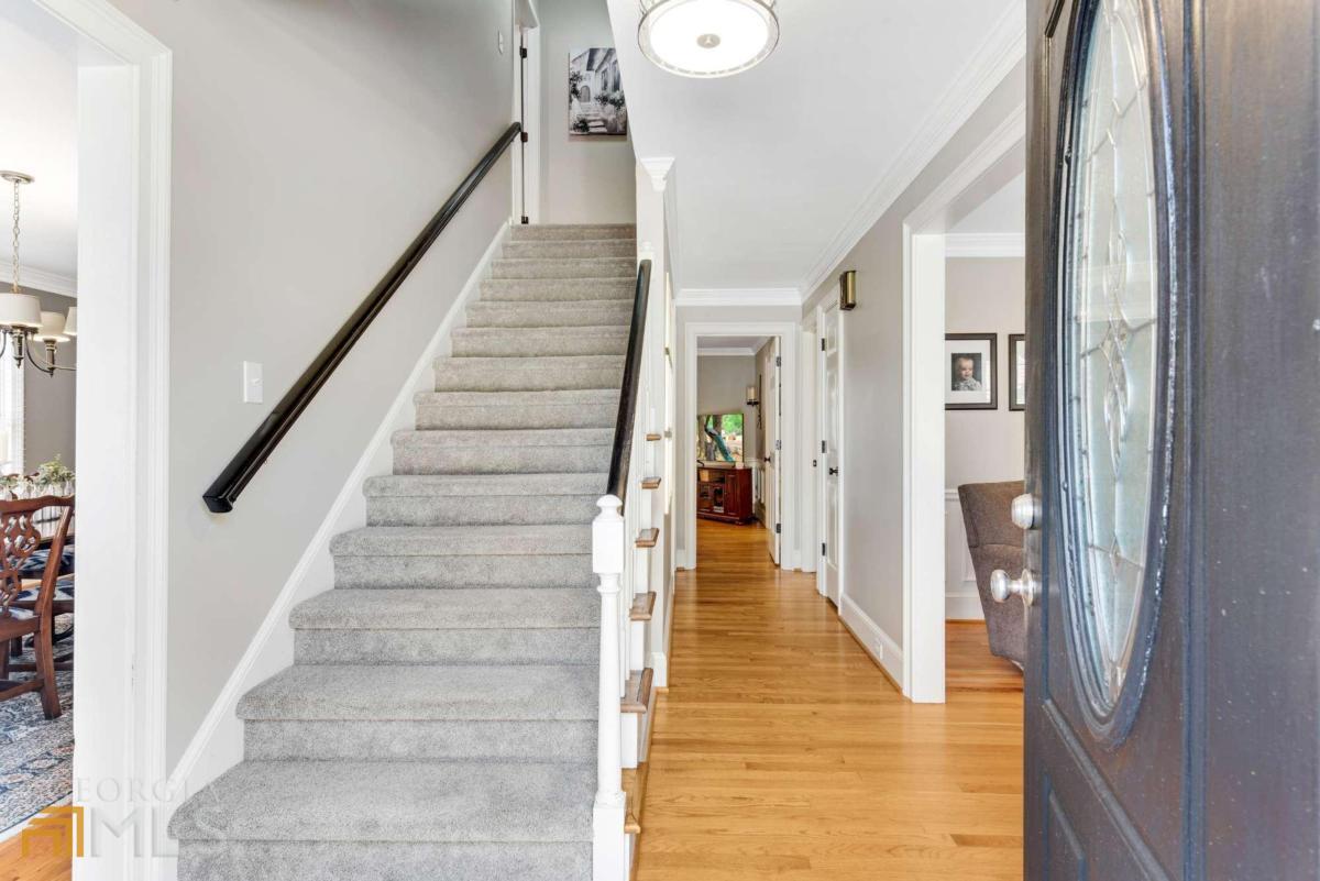 River Lake Shores - Residential