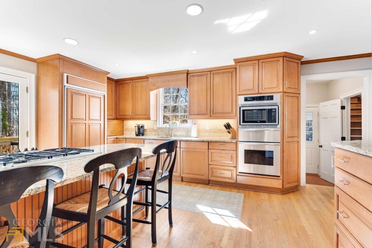 River Lake Shores - Residential