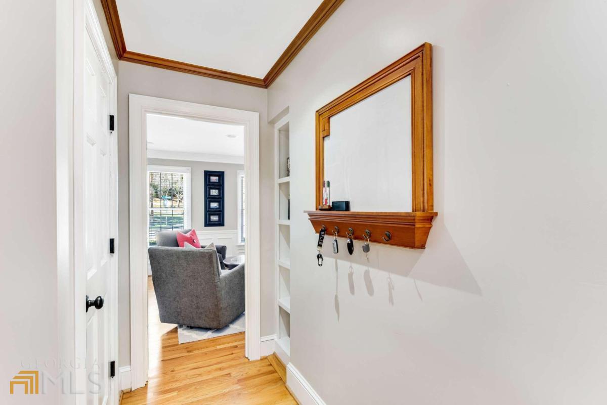 River Lake Shores - Residential