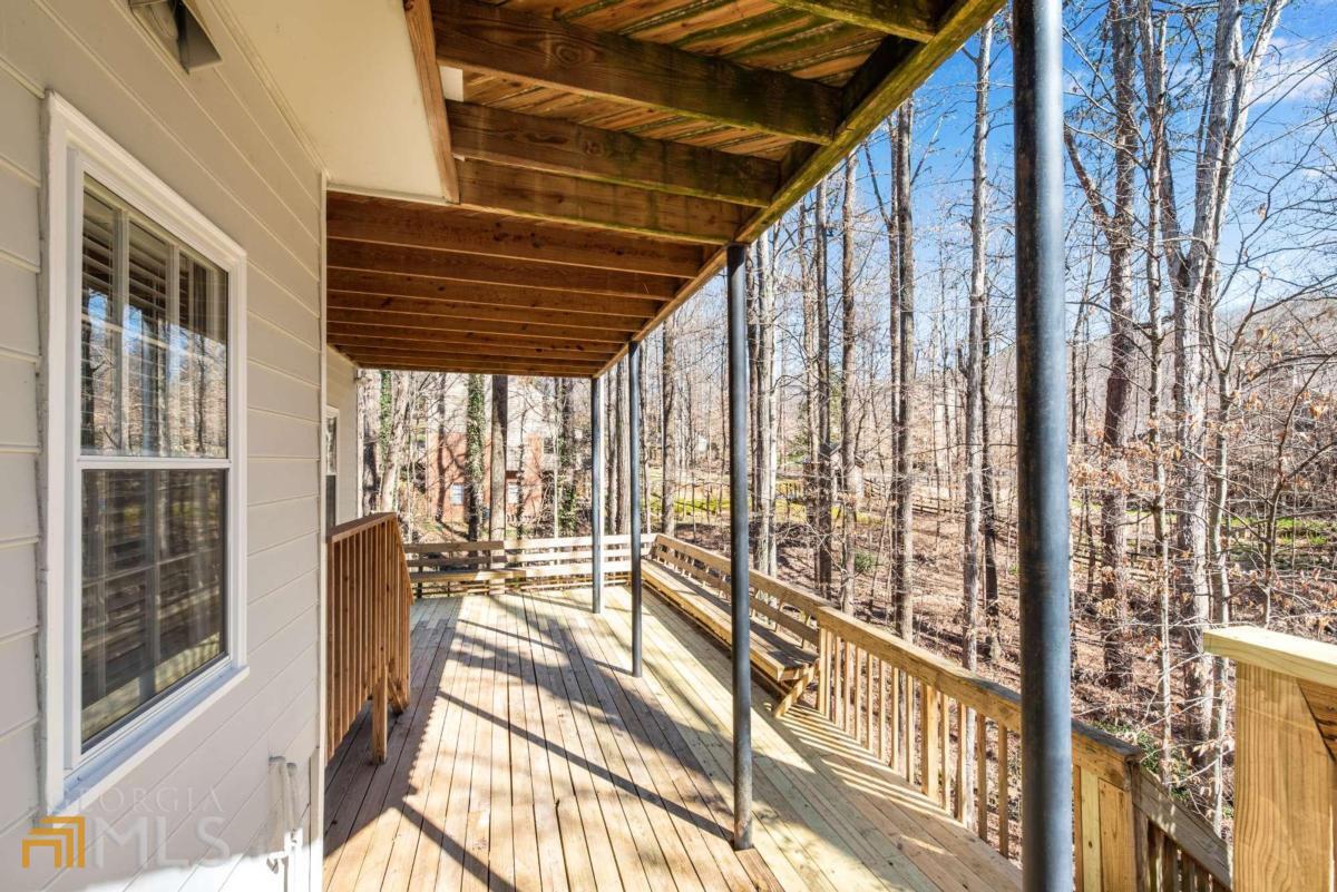 River Lake Shores - Residential