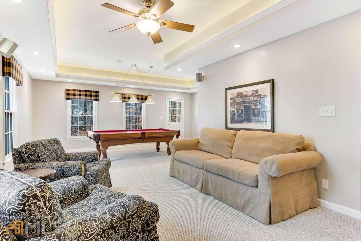 River Lake Shores - Residential