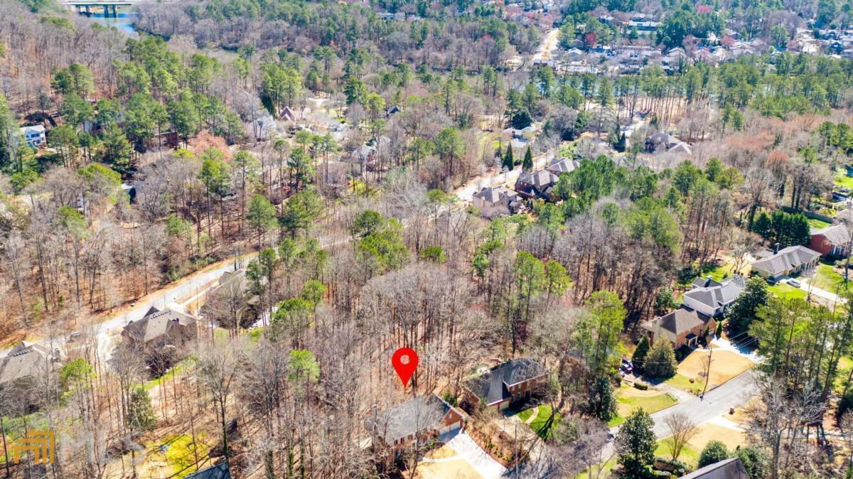 River Lake Shores - Residential