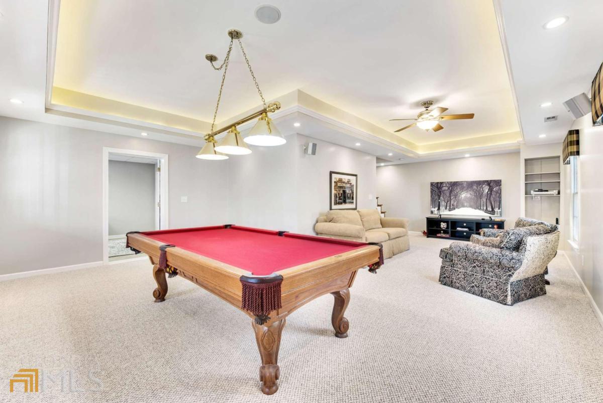 River Lake Shores - Residential