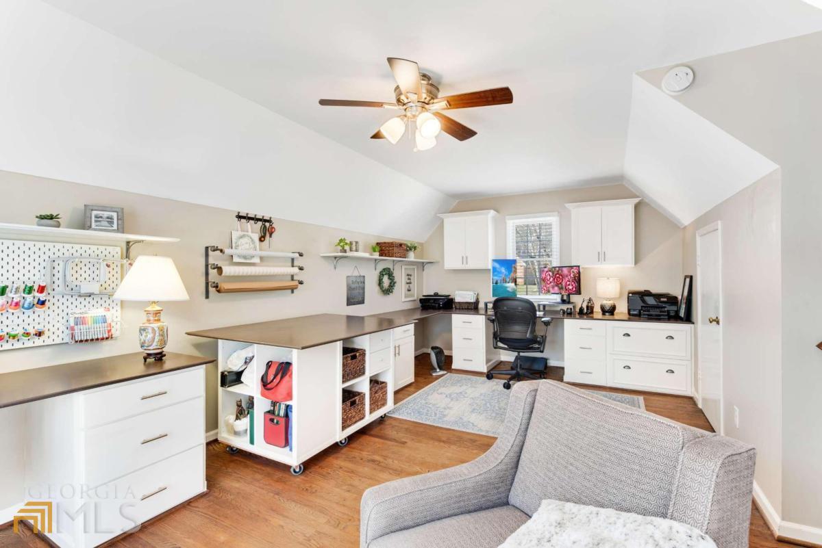 River Lake Shores - Residential