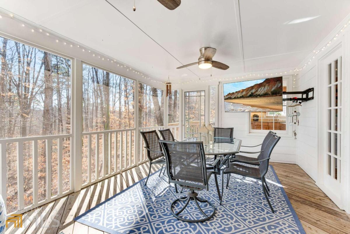 River Lake Shores - Residential