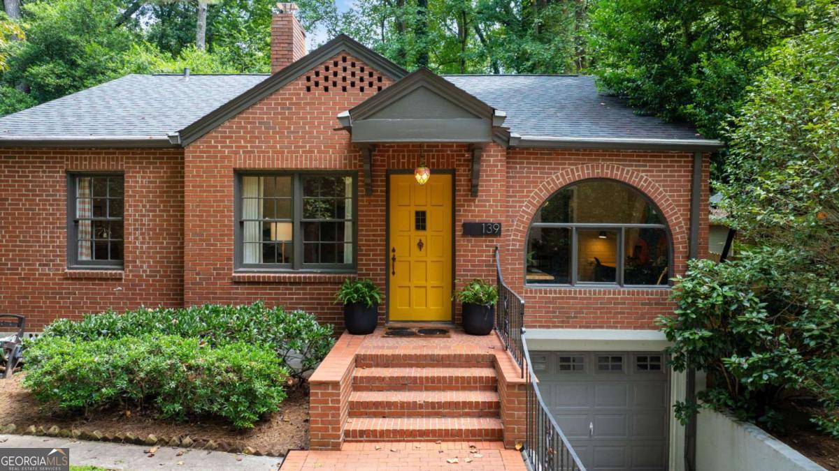 139 Merrill AVE