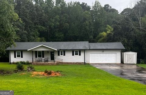 Photo of 110 Drennan Drive, Fayetteville, GA 30215 (MLS # 10813549)
