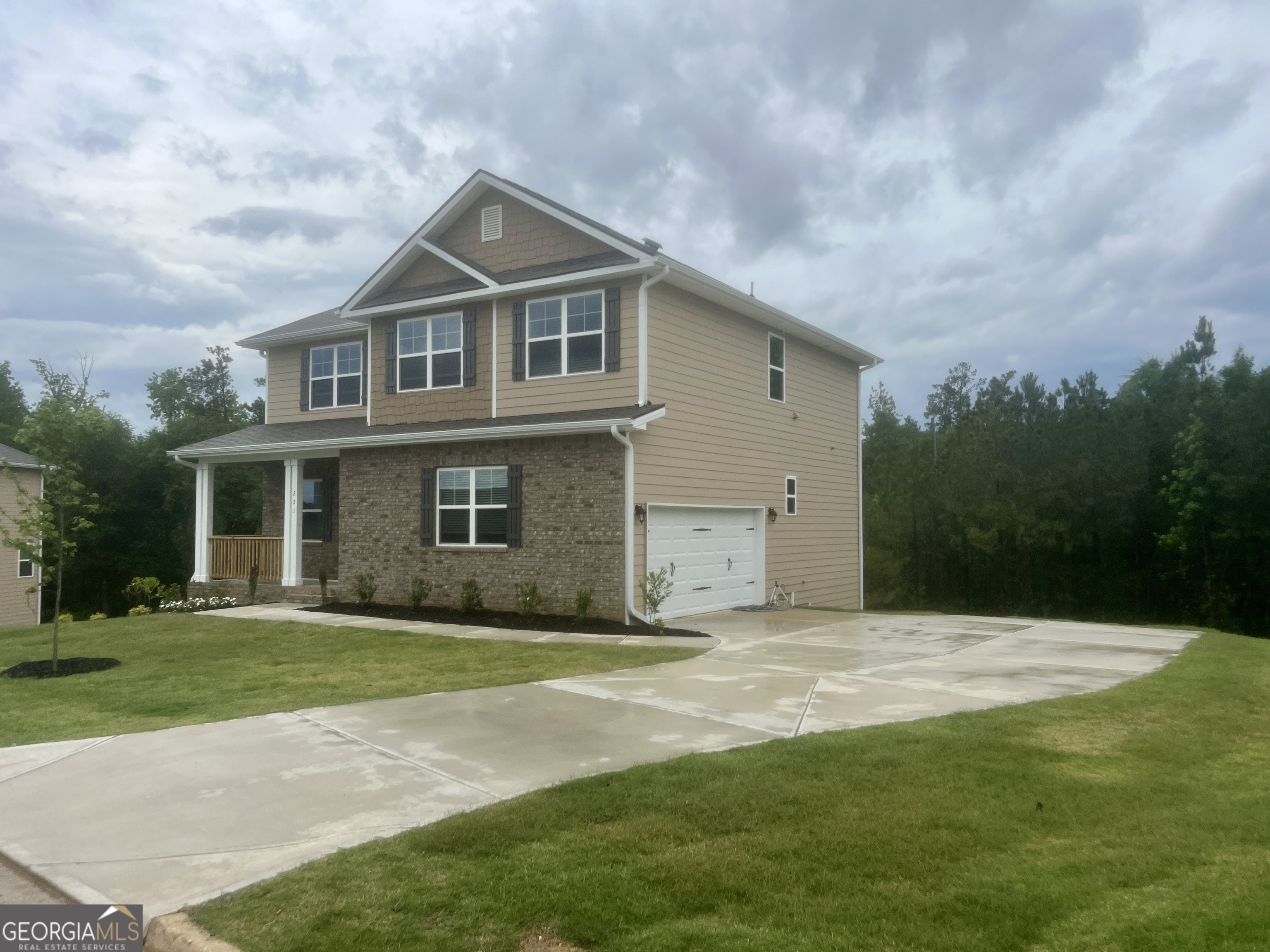 221 Shoreline WAY A016