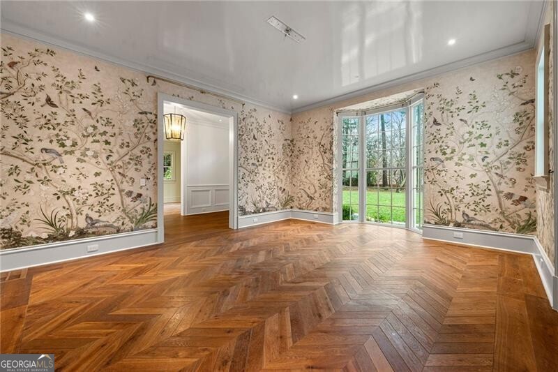 Tuxedo Park - Residential
