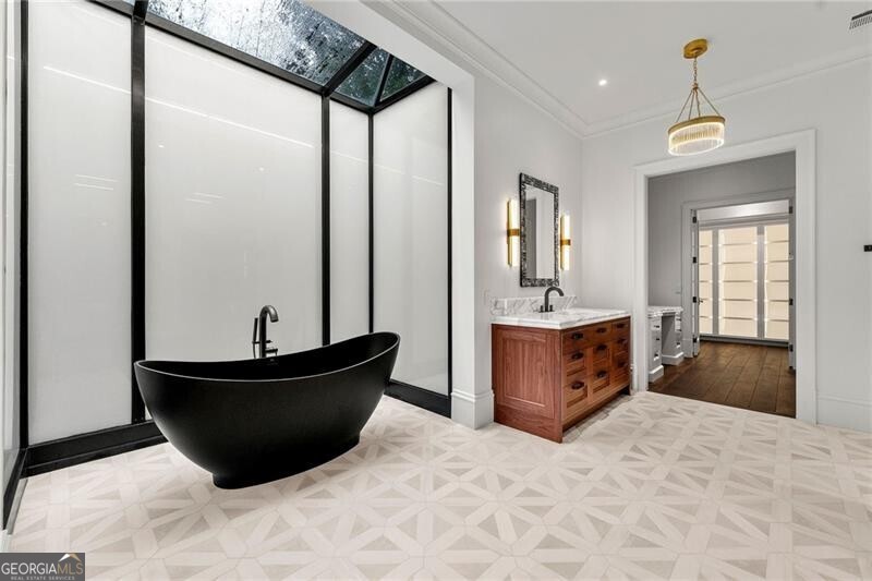 Tuxedo Park - Residential