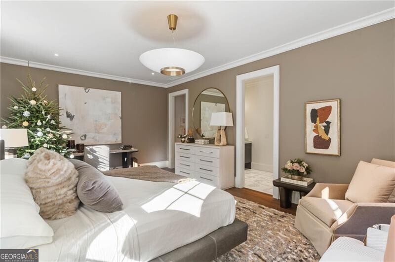Tuxedo Park - Residential